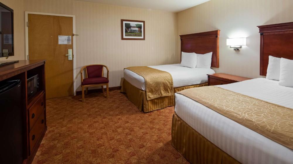 Double Room with Two Double Beds interior